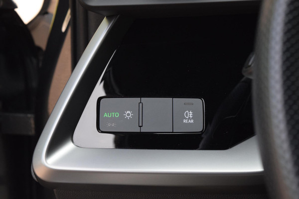 Audi A3 Sportback 30 TFSI edition one|S-Line|18"|Cam.|Elektr.klep