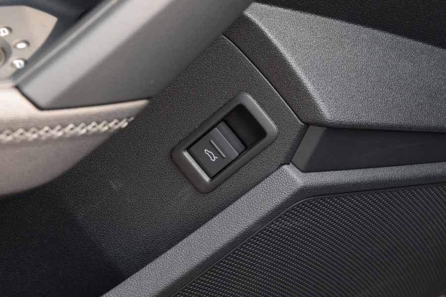 Audi A3 Sportback 30 TFSI edition one|S-Line|18"|Cam.|Elektr.klep