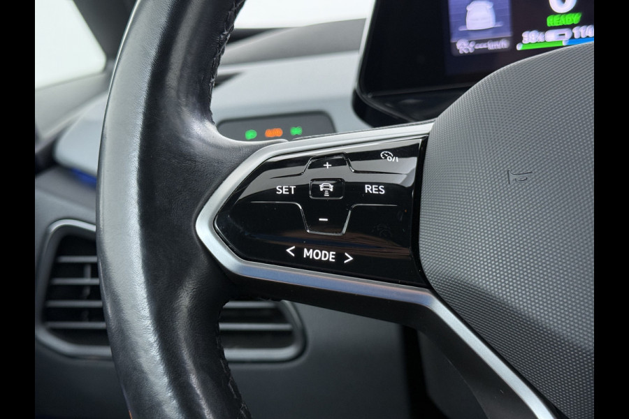 Volkswagen ID.3 First Plus 62kWh Navi-Pro Adap.Cruise Camera Matrix led 19" Ecc Apple Carplay Android Auto SOH 86% Stoel+Stuurverwarming Lmv Privacy Glas Keyless Rijstrooksensor 1e Eigenaar Origineel Nederlandse Auto