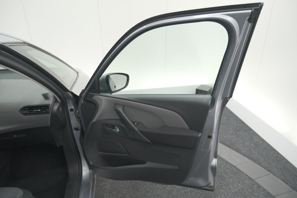 Citroën C4 Spacetourer PureTech 130 EAT8 Feel | Climate Control | Apple Carplay | Cruise Control | Parkeersensoren