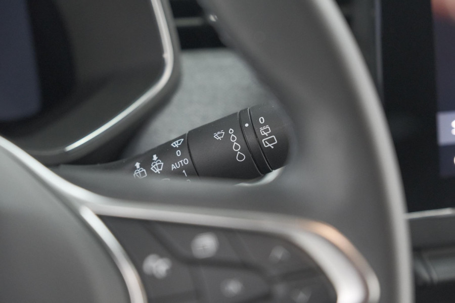 Renault Clio 1.6 E-Tech Full Hybrid 145 techno | 360 Camera | Adaptieve Cruise Control | Dodehoekdetectie | 9.3 Inch Groot Scherm