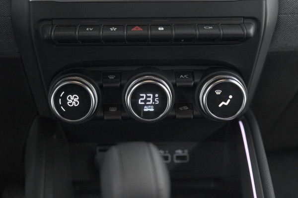 Renault Clio 1.6 E-Tech Full Hybrid 145 techno | 360 Camera | Adaptieve Cruise Control | Dodehoekdetectie | 9.3 Inch Groot Scherm