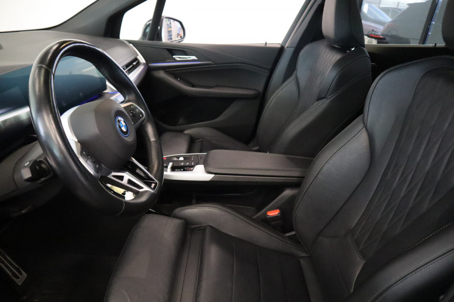 BMW 2 Serie Active Tourer M-Sport 225e xDrive HUD Keyless Go/Start 360 camera LED 24 maanden garantie mogelijk (*vraag naar de voorwaarden)