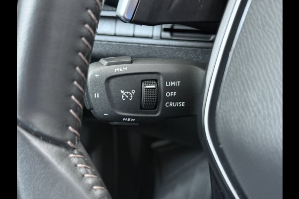 Peugeot 5008 1.2T 131PK Automaat 7-Persoons Navi Ecc 360°Camera Apple Carplay Android Auto Cruise Control Active Pack Business LMV Pdc Bluetooth Isofix Led Verkeersbord detectie Licht-Regensensor Origineel Nederlandse Auto