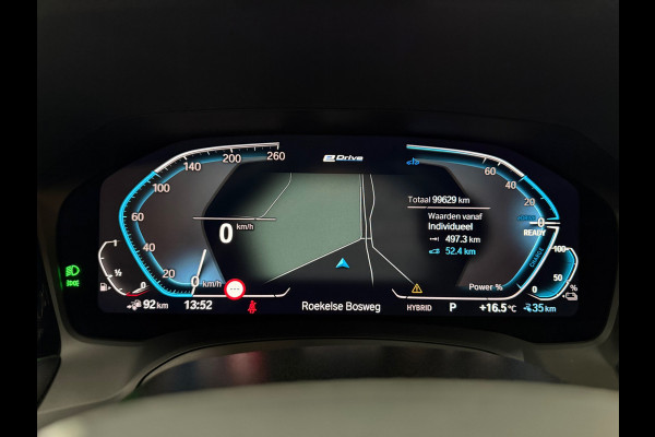 BMW 3 Serie Touring 320e Sportline | Pano | Leder | Laser | Shadow Line | Trekhaak elektr. | 18 inch | Stoelverwarming