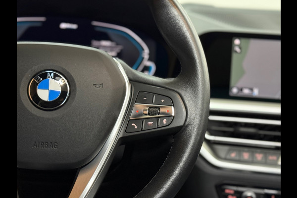 BMW 3 Serie Touring 320e Sportline | Pano | Leder | Laser | Shadow Line | Trekhaak elektr. | 18 inch | Stoelverwarming