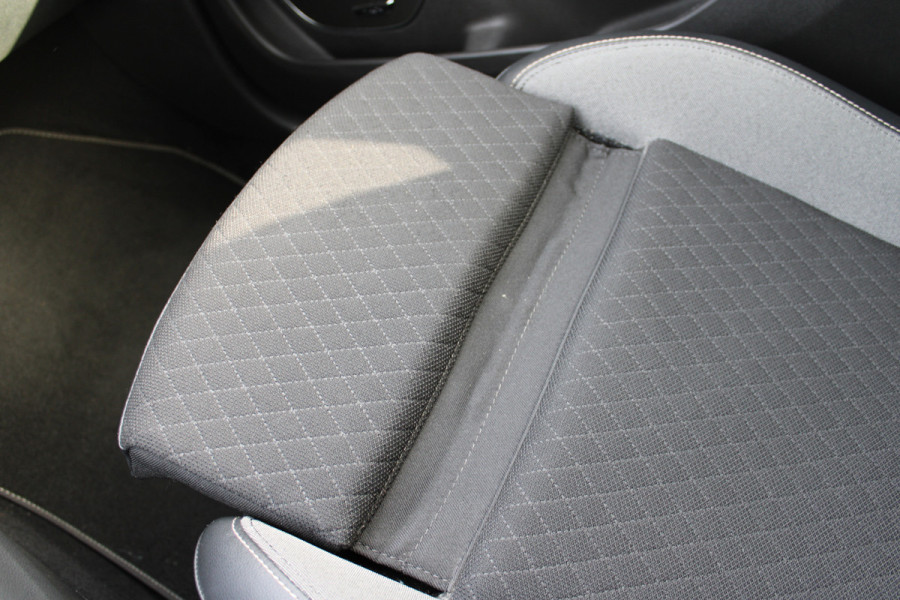 Opel Grandland X 1.6 Turbo Ultimate | Trekhaak | BLIS | Carplay | Navigatie | Trekhaak |