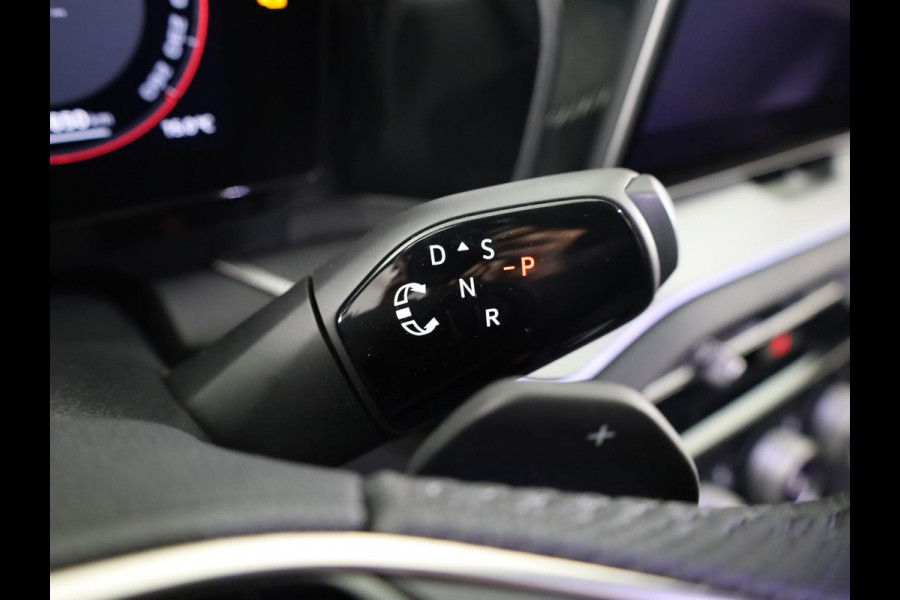 Škoda Kodiaq 1.5 TSI PHEV Sportline Business 204 pk Automaat (DSG) | Verlengde garantie | Navigatie | Panoramadak | Trekhaak (wegklapbaar) | Parkeersensoren | Achteruitrijcamera | Stoelverwarming v/a |