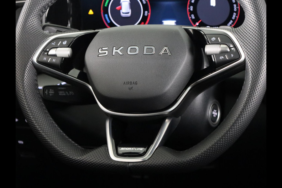 Škoda Kodiaq 1.5 TSI PHEV Sportline Business 204 pk Automaat (DSG) | Verlengde garantie | Navigatie | Panoramadak | Trekhaak (wegklapbaar) | Parkeersensoren | Achteruitrijcamera | Stoelverwarming v/a |