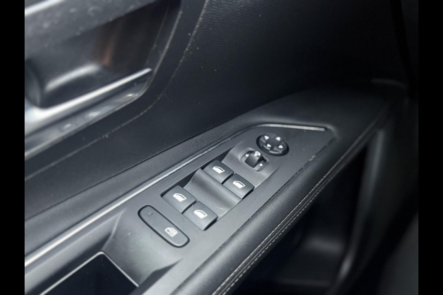 Peugeot 3008 1.2 PureTech Allure 2e Eigenaar|Navi|Camera|Carplay|D-riem v.v. in 2025|Stoelverwarming|Leder|3d Cockpit|APK tot 06-2027