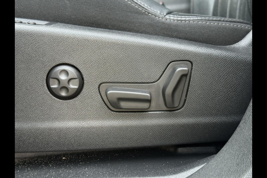 Peugeot 3008 1.2 PureTech Allure 2e Eigenaar|Navi|Camera|Carplay|D-riem v.v. in 2025|Stoelverwarming|Leder|3d Cockpit|APK tot 06-2027