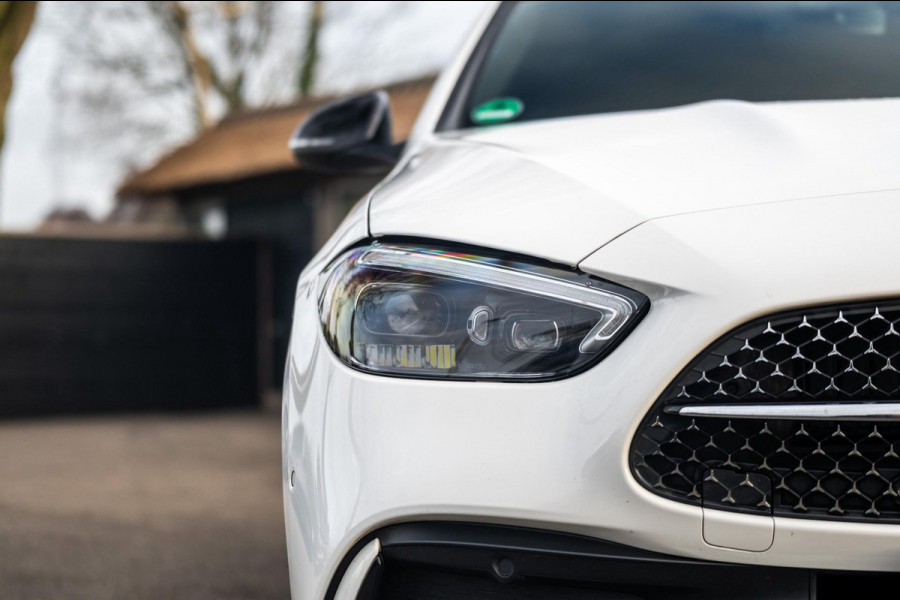 Mercedes-Benz C-Klasse Estate 300 e Luxury Line i phev I Leder I Carplay I Digital Light I AMG I Dealeronderhouden I