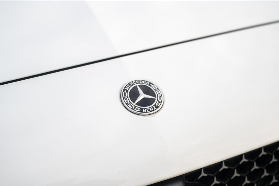 Mercedes-Benz C-Klasse Estate 300 e Luxury Line i phev I Leder I Carplay I Digital Light I AMG I Dealeronderhouden I