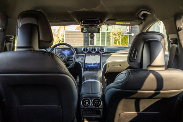 Mercedes-Benz C-Klasse Estate 300 e Luxury Line i phev I Leder I Carplay I Digital Light I AMG I Dealeronderhouden I