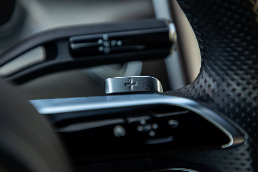 Mercedes-Benz C-Klasse Estate 300 e Luxury Line i phev I Leder I Carplay I Digital Light I AMG I Dealeronderhouden I