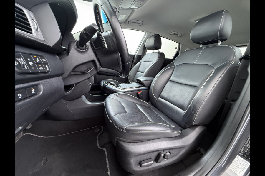 Kia e-Niro ExecutiveLine 64kWh SOH 100% Leder Warmtepomp Elek.Stoel+Memory JBL®-Audio Pdc Navi Ecc Camera Apple Carplay Android Auto Stoelverwarming+Koeling Stuurverwarming Lmv Privacy Glas DAB Vess Lane Assist Blind Spot Origineel Nederlandse Auto Dealeronderhouden