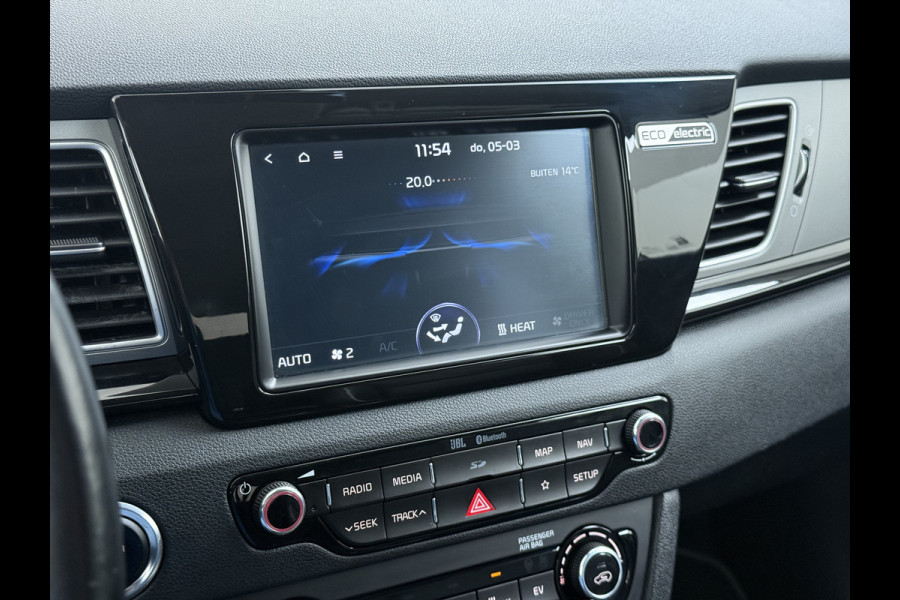 Kia e-Niro ExecutiveLine 64kWh SOH 100% Leder Warmtepomp Elek.Stoel+Memory JBL®-Audio Pdc Navi Ecc Camera Apple Carplay Android Auto Stoelverwarming+Koeling Stuurverwarming Lmv Privacy Glas DAB Vess Lane Assist Blind Spot Origineel Nederlandse Auto Dealeronderhouden