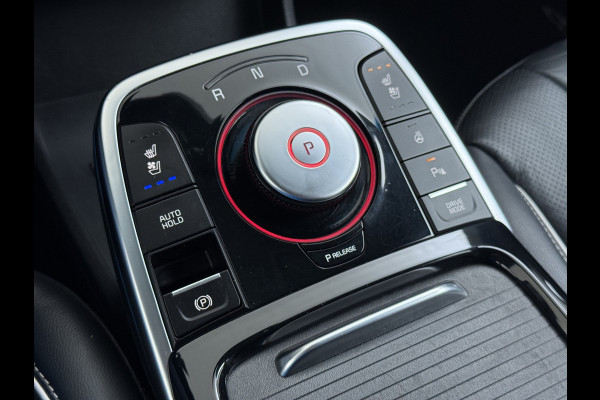 Kia e-Niro ExecutiveLine 64kWh SOH 100% Leder Warmtepomp Elek.Stoel+Memory JBL®-Audio Pdc Navi Ecc Camera Apple Carplay Android Auto Stoelverwarming+Koeling Stuurverwarming Lmv Privacy Glas DAB Vess Lane Assist Blind Spot Origineel Nederlandse Auto Dealeronderhouden
