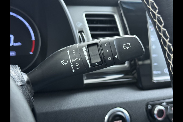 Kia e-Niro ExecutiveLine 64kWh SOH 100% Leder Warmtepomp Elek.Stoel+Memory JBL®-Audio Pdc Navi Ecc Camera Apple Carplay Android Auto Stoelverwarming+Koeling Stuurverwarming Lmv Privacy Glas DAB Vess Lane Assist Blind Spot Origineel Nederlandse Auto Dealeronderhouden