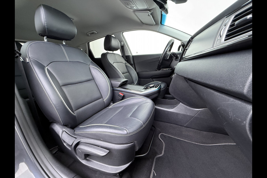Kia e-Niro ExecutiveLine 64kWh SOH 100% Leder Warmtepomp Elek.Stoel+Memory JBL®-Audio Pdc Navi Ecc Camera Apple Carplay Android Auto Stoelverwarming+Koeling Stuurverwarming Lmv Privacy Glas DAB Vess Lane Assist Blind Spot Origineel Nederlandse Auto Dealeronderhouden