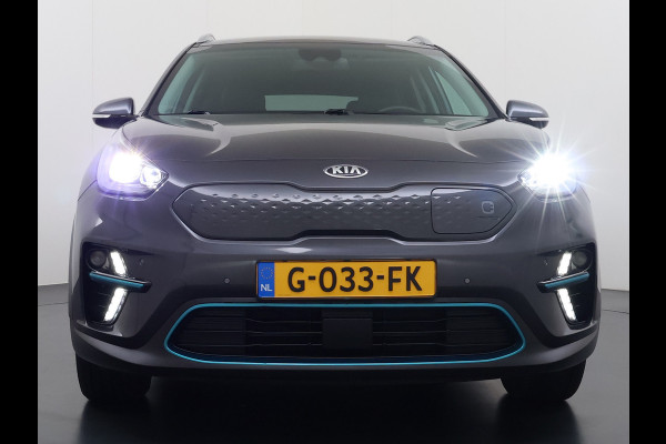 Kia e-Niro ExecutiveLine 64kWh SOH 100% Leder Warmtepomp Elek.Stoel+Memory JBL®-Audio Pdc Navi Ecc Camera Apple Carplay Android Auto Stoelverwarming+Koeling Stuurverwarming Lmv Privacy Glas DAB Vess Lane Assist Blind Spot Origineel Nederlandse Auto Dealeronderhouden