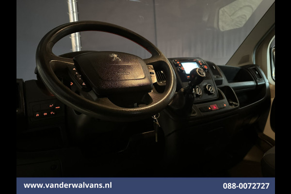 Peugeot Boxer 2.0 BlueHDI 130pk Pick up Dubbel Cabine Open laadbak Euro6 Airco | 7-Zits | Trekhaak | Navigatie