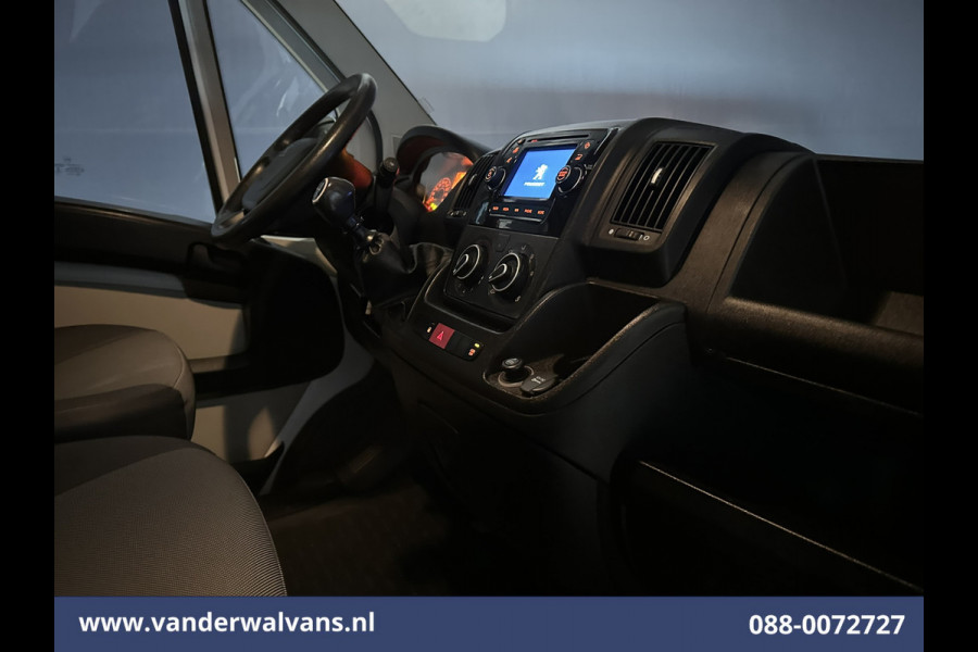 Peugeot Boxer 2.0 BlueHDI 130pk Pick up Dubbel Cabine Open laadbak Euro6 Airco | 7-Zits | Trekhaak | Navigatie
