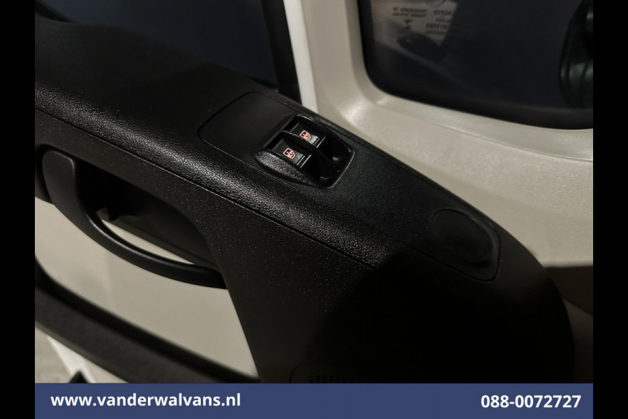 Peugeot Boxer 2.0 BlueHDI 130pk Pick up Dubbel Cabine Open laadbak Euro6 Airco | 7-Zits | Trekhaak | Navigatie