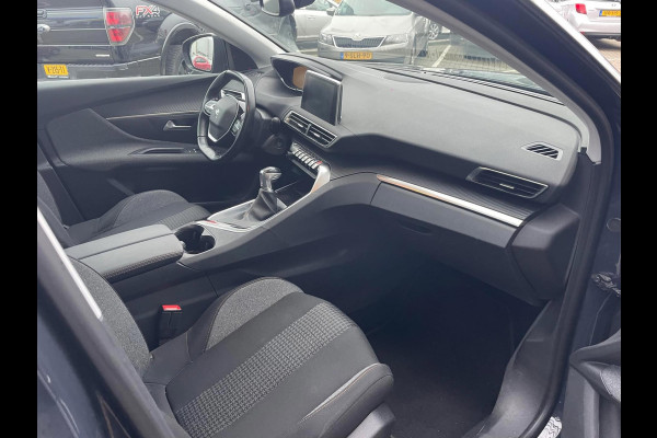 Peugeot 3008 1.2 PureTech Blue Lease Executive / camera