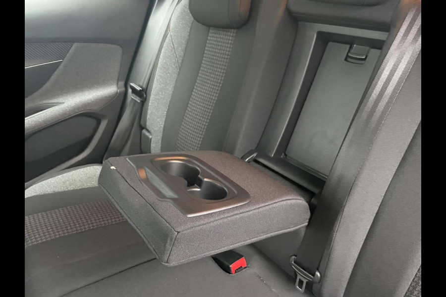 Peugeot 3008 1.2 PureTech Blue Lease Executive / camera