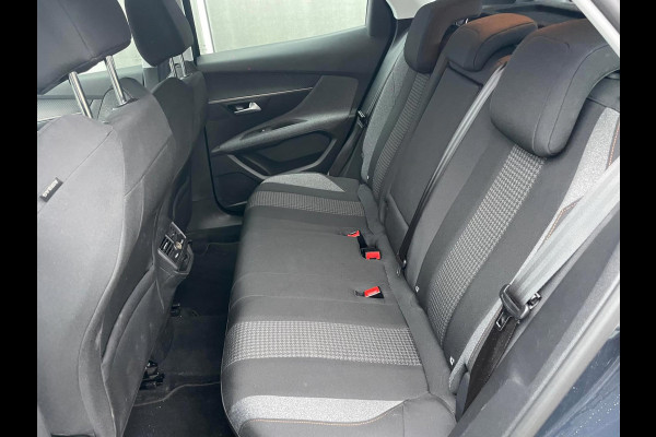 Peugeot 3008 1.2 PureTech Blue Lease Executive / camera