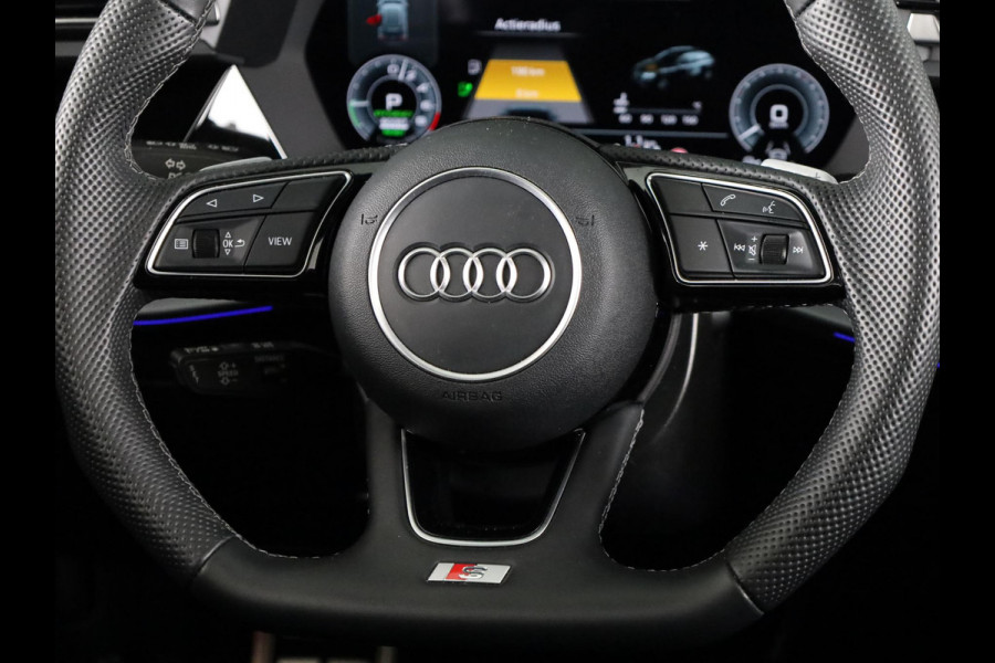 Audi A3 Sportback 40 TFSI e S edition 204 pk S-tronic | Verlengde garantie | Navigatie | Panoramadak | Parkeersensoren (Park assist) | Achteruitrijcamera | Stoelverwarming | S-Line |