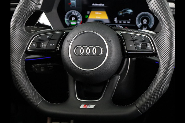 Audi A3 Sportback 40 TFSI e S edition 204 pk S-tronic | Verlengde garantie | Navigatie | Panoramadak | Parkeersensoren (Park assist) | Achteruitrijcamera | Stoelverwarming | S-Line |