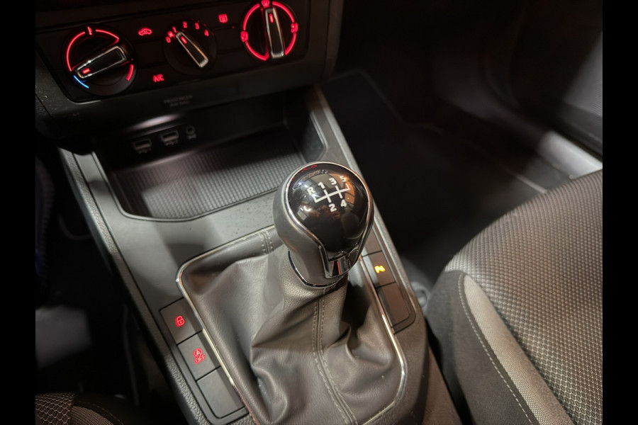 Seat Ibiza 1.0 TSI Style Business Intense NAP Garantie Carplay Camera Adoptieve Cruise Navi Airco Led PDC Rijklaar