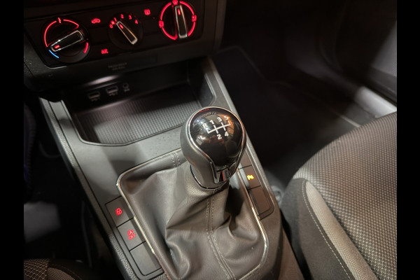 Seat Ibiza 1.0 TSI Style Business Intense NAP Garantie Carplay Camera Adoptieve Cruise Navi Airco Led PDC Rijklaar