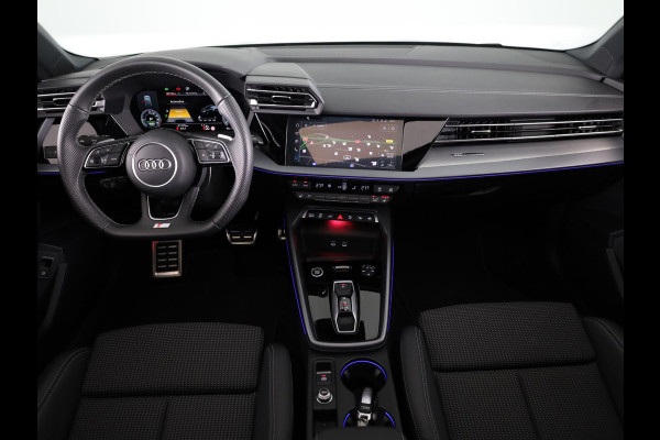 Audi A3 Sportback 40 TFSI e S edition 204 pk S-tronic | Verlengde garantie | Navigatie | Panoramadak | Parkeersensoren (Park assist) | Achteruitrijcamera | Stoelverwarming | S-Line |