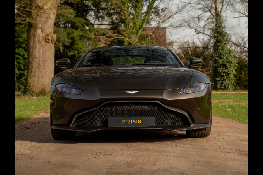 Aston Martin Vantage 4.0 V8 | Carbon pack ext + int | Véél alcantara | Kopi Bronze