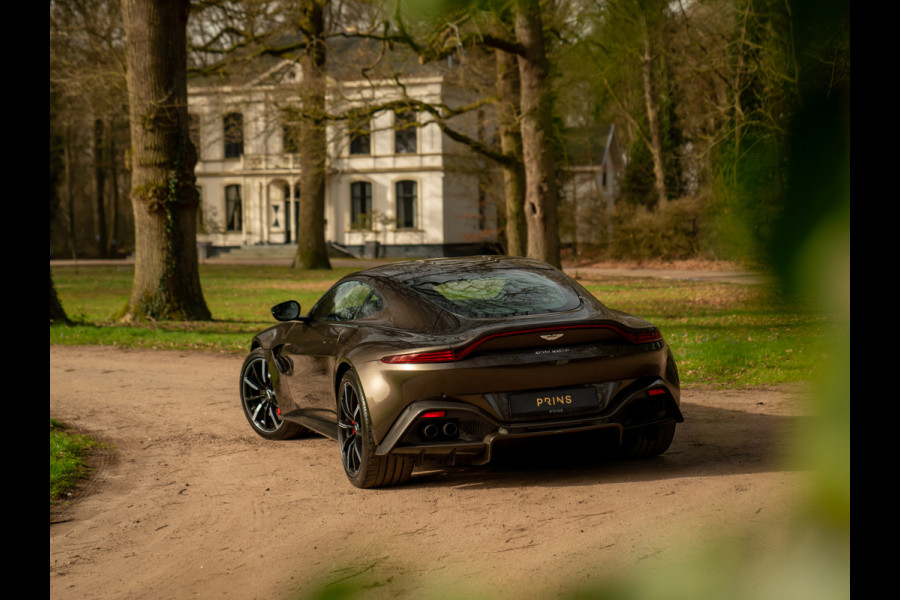 Aston Martin Vantage 4.0 V8 | Carbon pack ext + int | Véél alcantara | Kopi Bronze