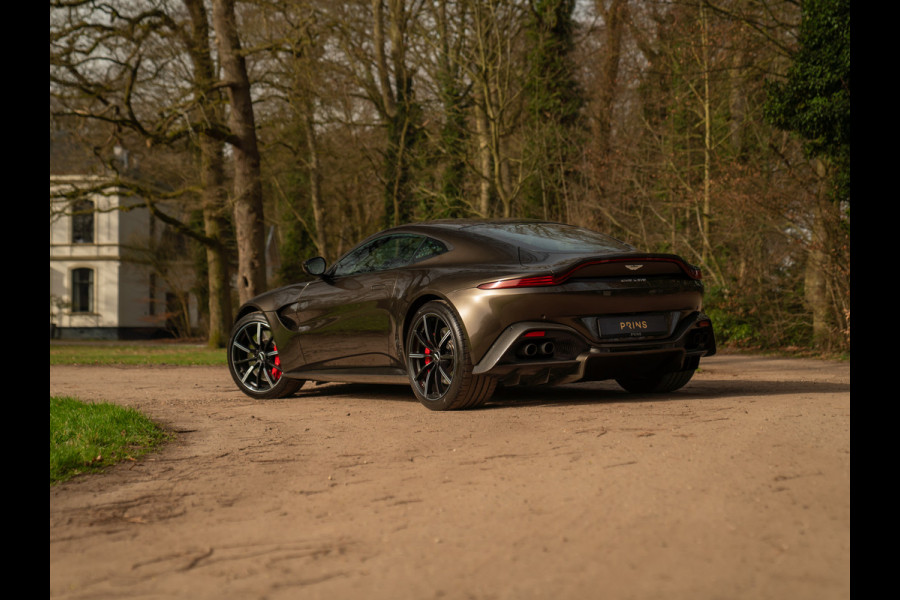 Aston Martin Vantage 4.0 V8 | Carbon pack ext + int | Véél alcantara | Kopi Bronze