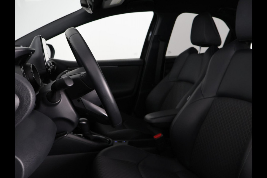 Toyota Yaris 1.5 Hybrid Executive | JBL speakers | Headup display| Leder interieur | Stoelverwarming