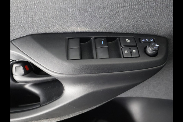 Toyota Yaris 1.5 Hybrid Executive | JBL speakers | Headup display| Leder interieur | Stoelverwarming