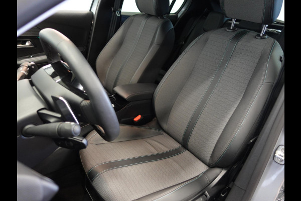 Peugeot 208 1.2 PureTech 100pk Aut. Allure Pack Navigatie Apple Carplay/Android Auto Camera Parkeersensor achter Cruise Control Virtual Cockpit Climate Control Getinte ramen