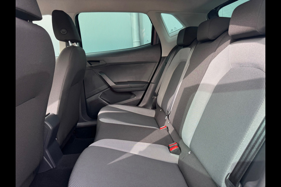 Seat Ibiza 1.0 TSI Style * Navigatie * Camera * Climate Control * Cruise * Licht metaal *