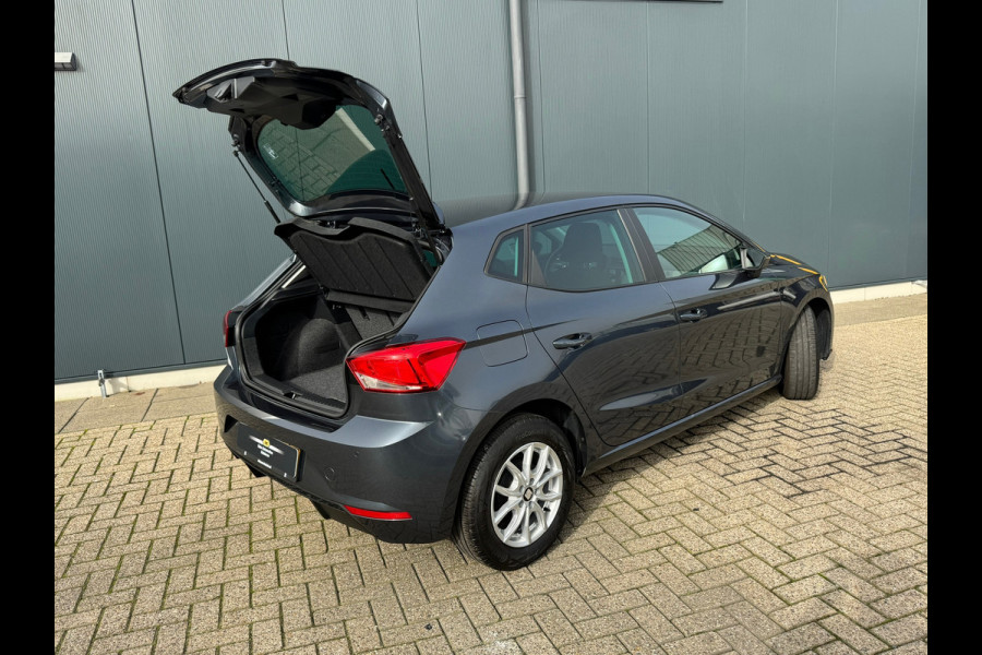 Seat Ibiza 1.0 TSI Style * Navigatie * Camera * Climate Control * Cruise * Licht metaal *