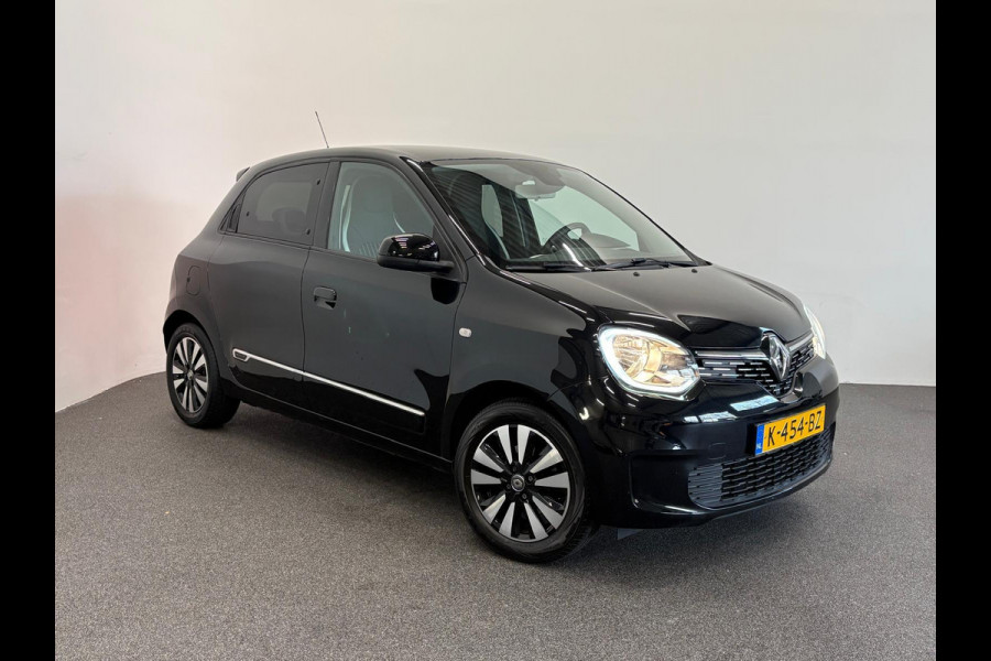 Renault Twingo 1.0 SCe Intens Navigatie Apple Carplay/Android Auto Parkeersensoren achter Cruise Control Climate Control Half leder Lichtmetalen velgen