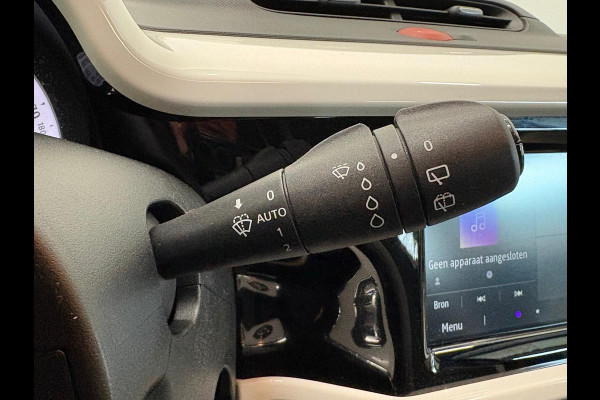 Renault Twingo 1.0 SCe Intens Navigatie Apple Carplay/Android Auto Parkeersensoren achter Cruise Control Climate Control Half leder Lichtmetalen velgen