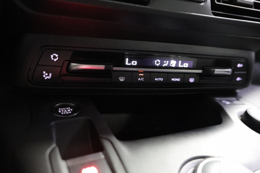 Opel Combo Life 1.2 Turbo Innovation XL 7pers AUTOM NAVI Carplay TREKH 360 Cam L2H1 '22