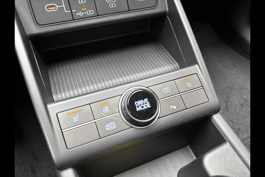 Hyundai KONA ELECTRIC Long Range Pure Edition 64.8 kWh Stoel / stuur verwarming | Adaptive cruise-control | Achteruitcamera / parkeersensoren rondom