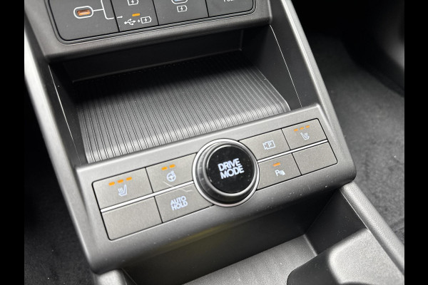 Hyundai KONA ELECTRIC Long Range Pure Edition 64.8 kWh Stoel / stuur verwarming | Adaptive cruise-control | Achteruitcamera / parkeersensoren rondom