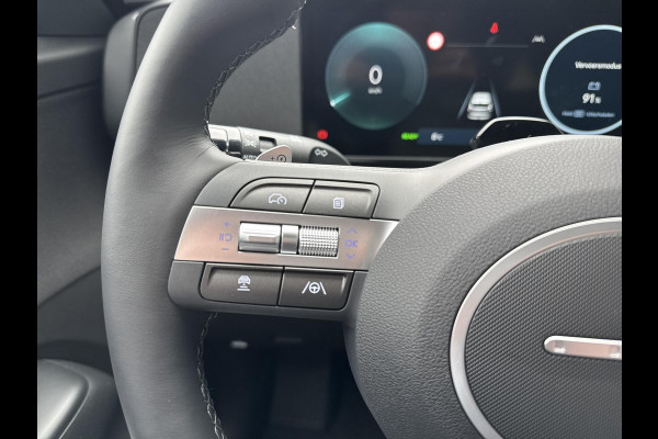 Hyundai KONA ELECTRIC Long Range Pure Edition 64.8 kWh Stoel / stuur verwarming | Adaptive cruise-control | Achteruitcamera / parkeersensoren rondom